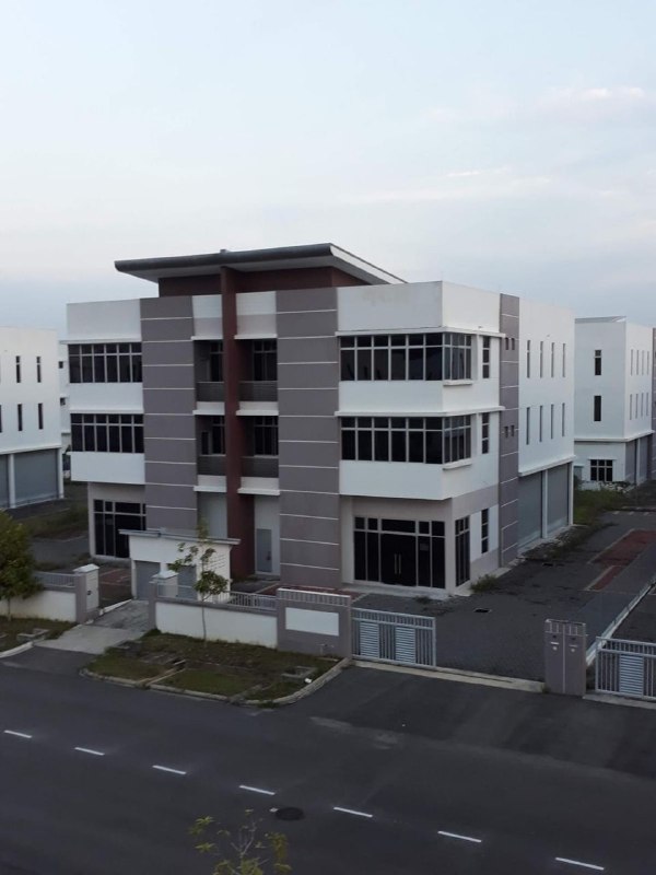 I-Parc, Tanjung Pelepas, Gelang Patah — 3 Storey Semi-detached Factory for Sale
