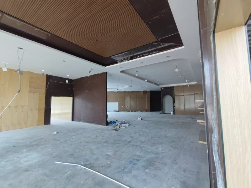Kempas Lama — Single-storey showroom factory for Rent