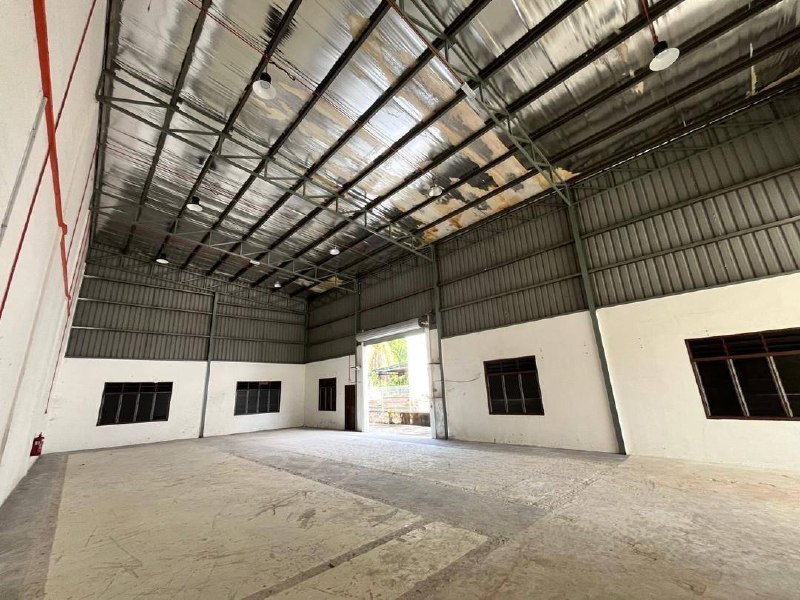 De Hoff Park, Ulu Pulai — 1.5 Storey Semi-D Factory for Rent