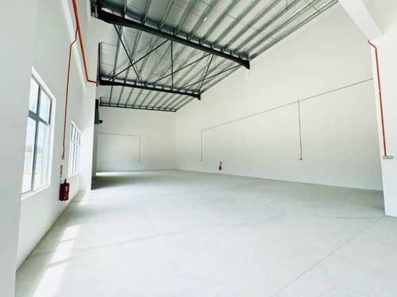 Desa Cemerlang, Ulu Tiram — Cluster Factory for Sale — photo 4