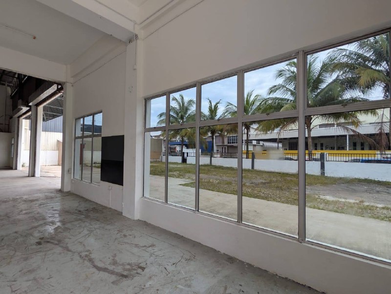 Lagenda Industrial Park — 1.5 Storey Cluster Factory for Rent — photo 5