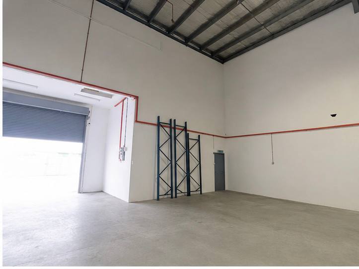 Kempas — Factory for Rent — photo 2