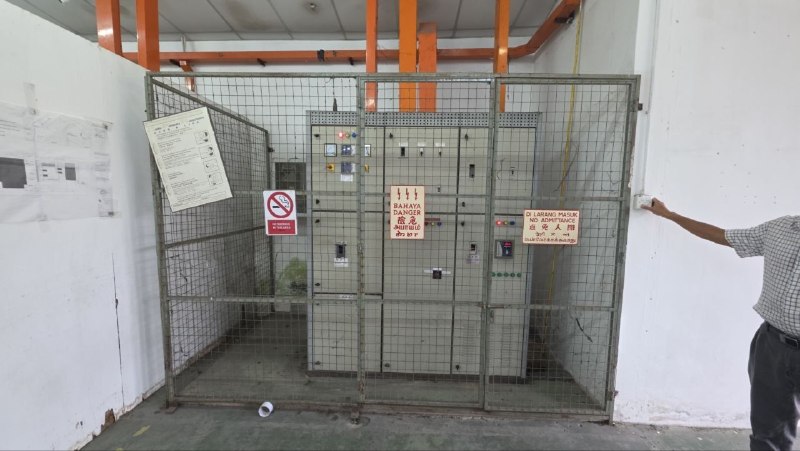 Benut — Single Storey Factory for Rent — photo 9