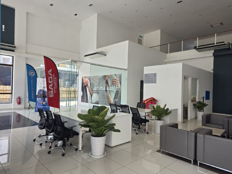 Eco Business Park 3 Main-Road Semi-Detached Factory Pair for Sale or Rent — photo 6