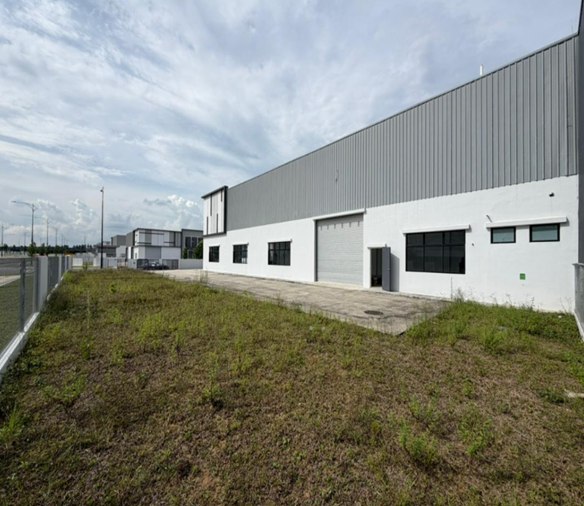 Eco Business Park Phase 3, Dato Onn — Corner Cluster Factory for Rent (14,238 sqft land) — photo 1