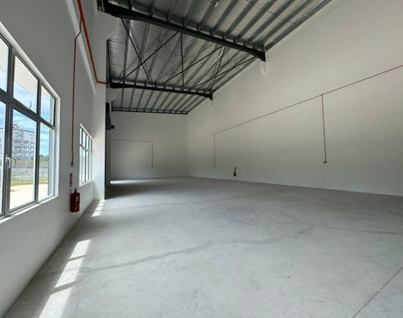 Desa Cemerlang, Ulu Tiram — Cluster Factory for Sale — photo 2