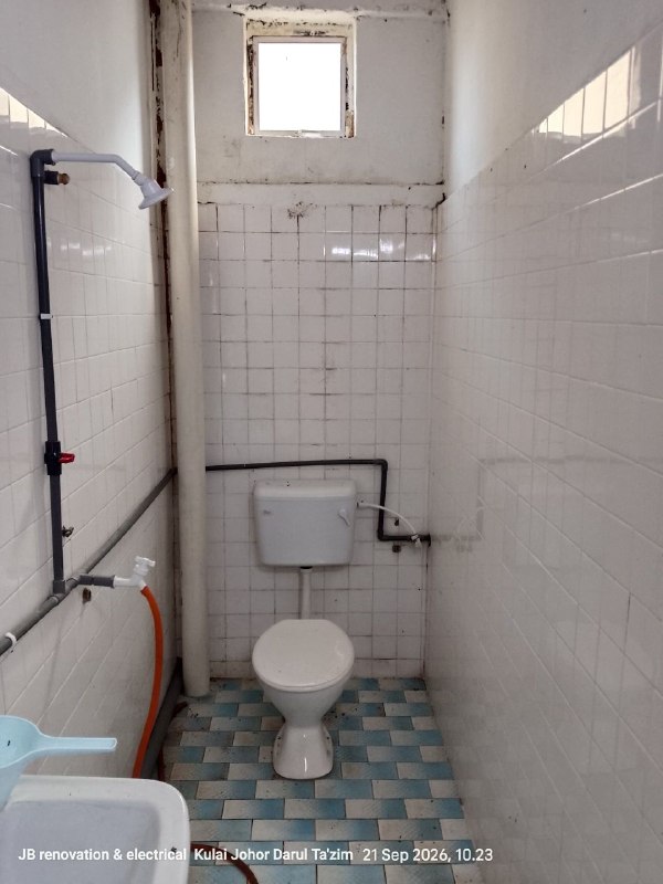 Kulai — Double Storey Terrace Factory for Sale — photo 6