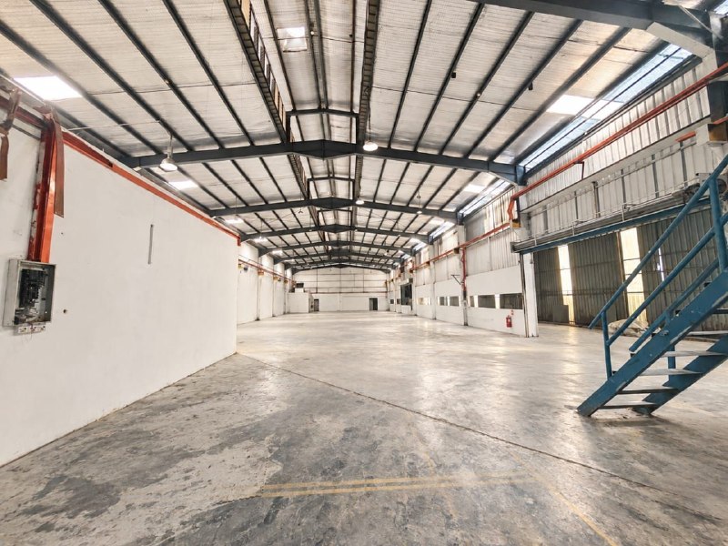 Kawasan Perindustrian Senai (Jalan Cyber 2) — 1.5 Storey Detached Factory for Sale or Rent — photo 2