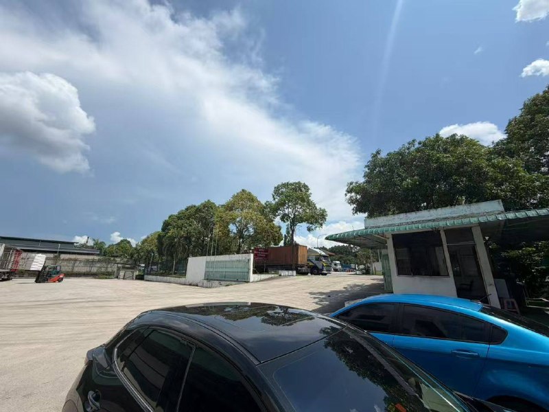 near Hentian Lorry Pasir gudang — Detached Factory for Rent — photo 2