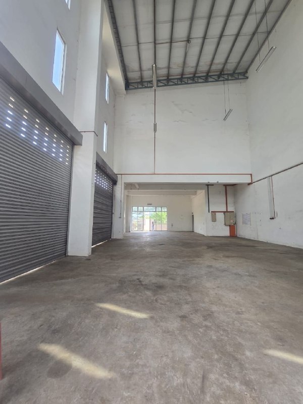 I-Parc @ Tanjung Pelepas — 3 Storey Semi-detached Factory (Corner Lot) for Rent — photo 1