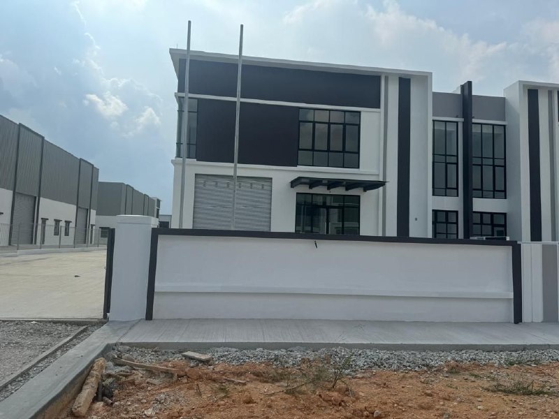 Eco Business Park 2 — 1.5 Storey Semi D Factory for Sale