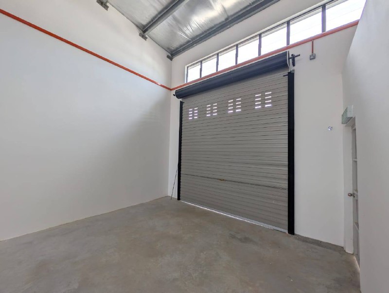 Kulai — Single Storey Terrace Factory for Rent — photo 3