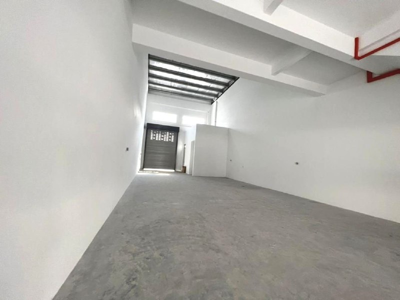 Jalan Bistari x, Taman Industri Jaya, Skudai. — Double Storey of Terrace Factory for Rent — photo 2