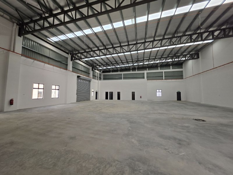Eco Business Park 1 Phase 3 @ Dato Onn — Semi-detached Factory for Sale or Rent — photo 2