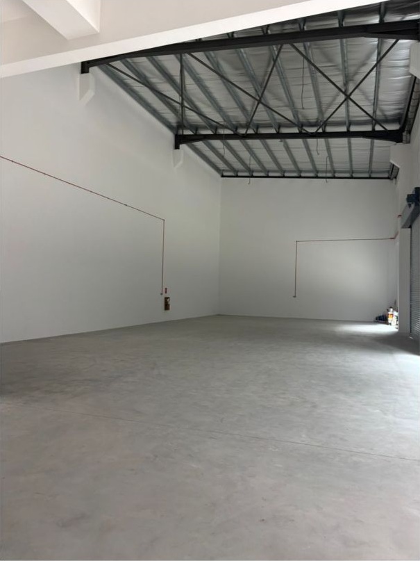Desa Cemerlang Cluster Factory for Sale — 9,752 sqft Land — photo 3