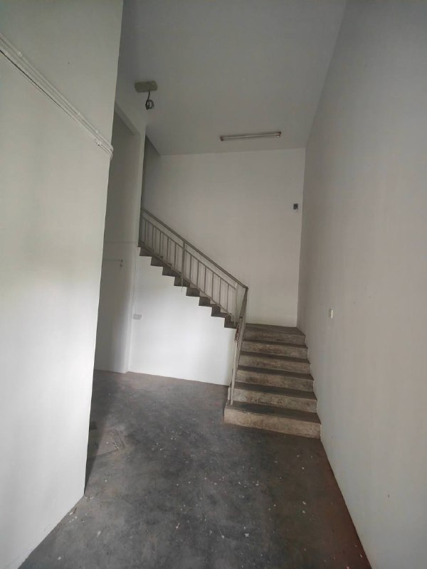 Desa Cemerlang — Semi-detached factory for Rent — photo 6