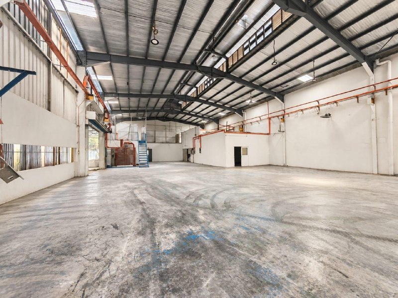 Kawasan Perindustrian Senai (Jalan Cyber 2) — 1.5 Storey Detached Factory for Sale or Rent — photo 5