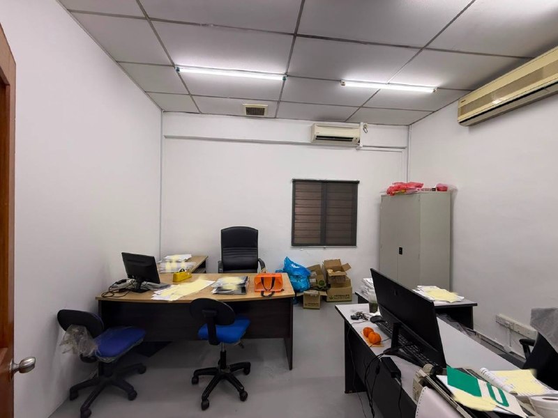 Taman Desa Jaya, Johor Bahru — 1.5-storey terrace factory for Sale — photo 10