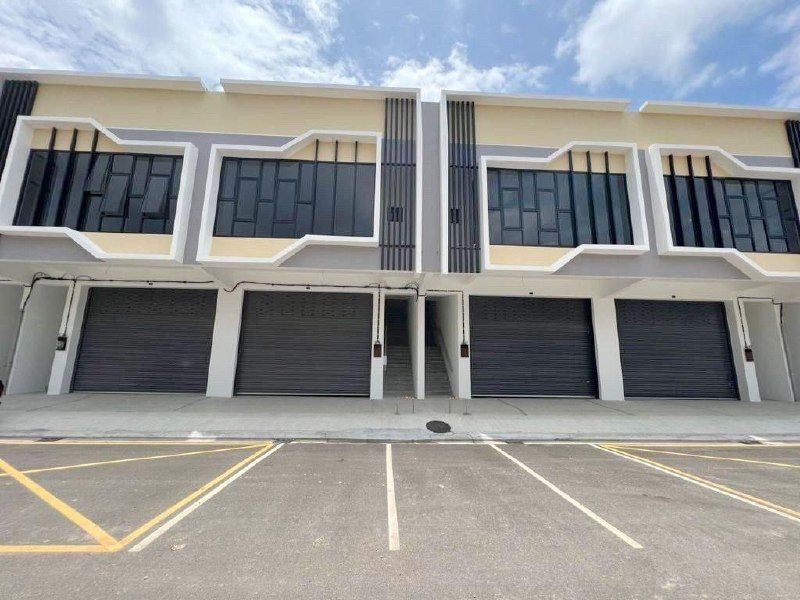 Taman Industri Jaya — 1.5 Storey Terrace Factory for Rent — photo 2
