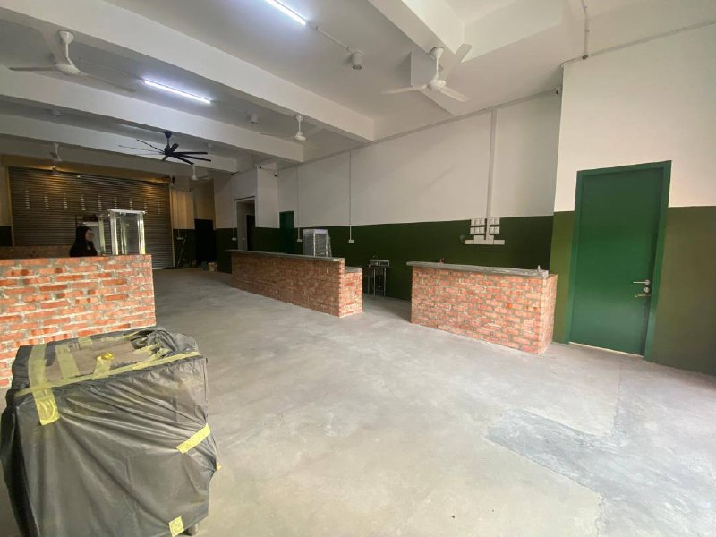 Taman Ekoperniagaan 2, Senai — Double-storey factory / factory shop for Sale — photo 6