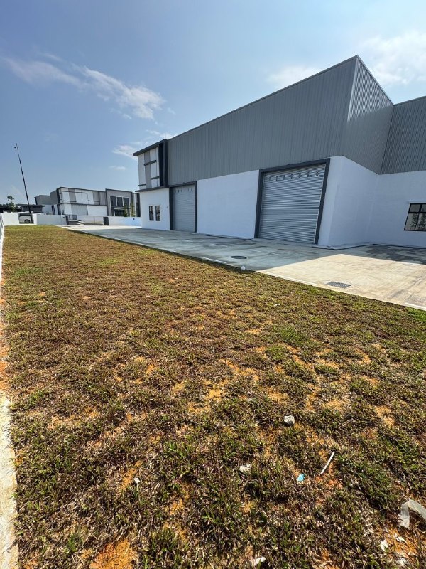 Eco Business Park 1 — Semi-detached factory, corner for Rent — photo 4