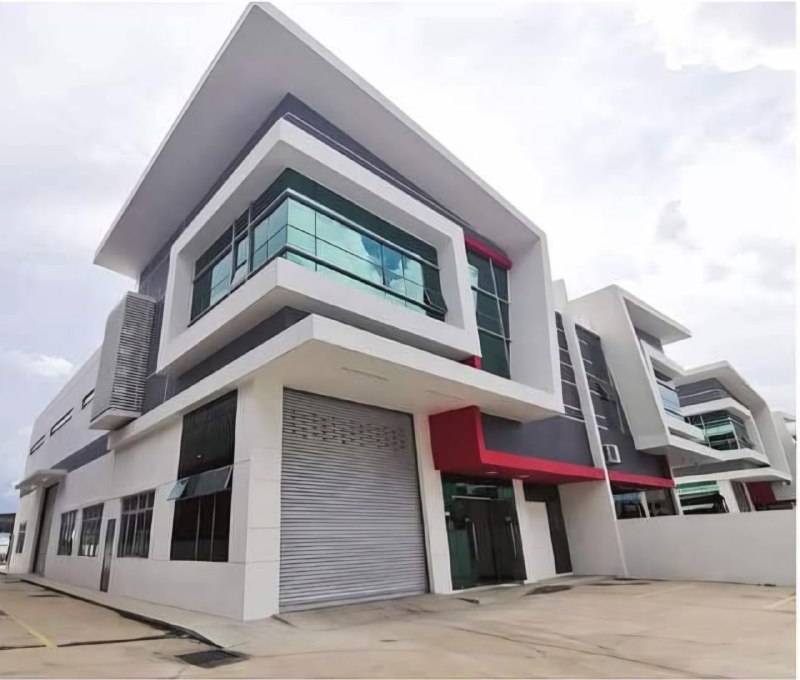 Frontier Industrial Park — 1.5 Storey Semi-Detached Factory for Sale or Rent — photo 2