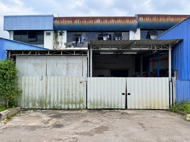 Jalan Sawit Baru 4, Taman Industrial Kelapa Sawit, Kulai — 1.5 Storey Terrace Factory for Rent — photo 1