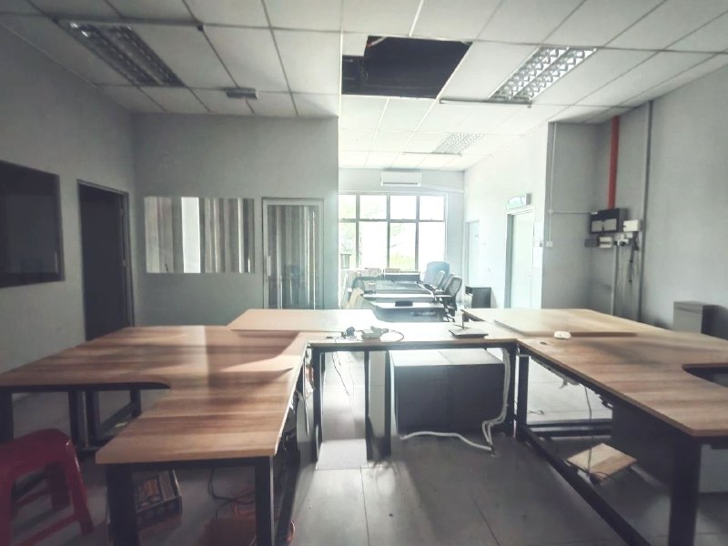 Jalan Kempas Utama, Kempas — 1.5 Storey Cluster Factory for Rent — photo 5