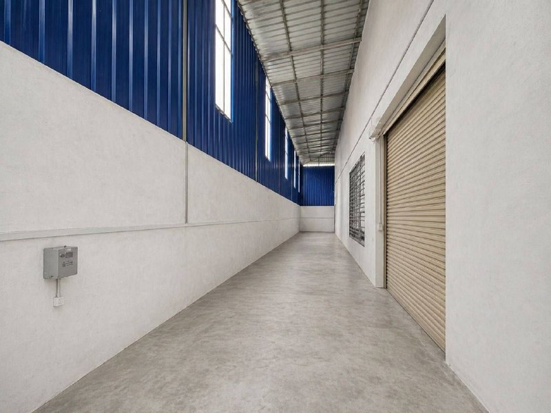 Kulai — 1.5 Storey Semi-D Factory for Sale — photo 2