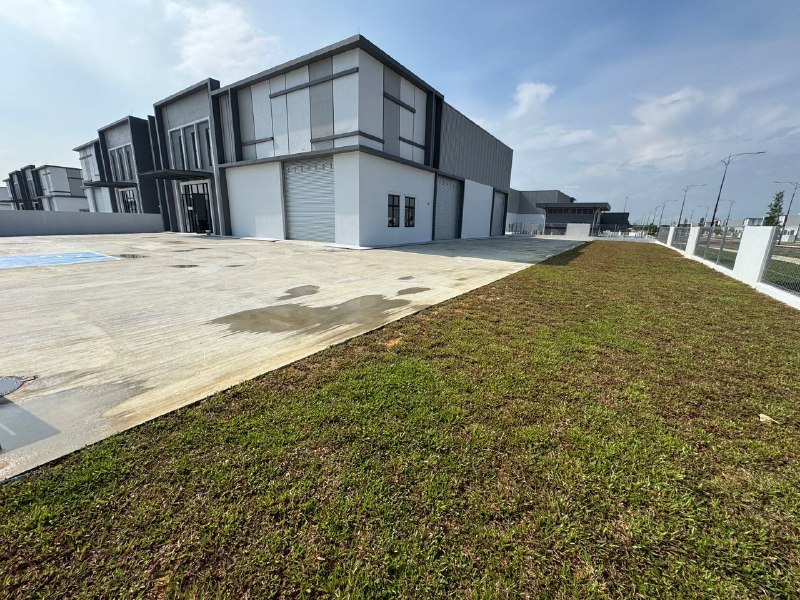 Eco Business Park 1 — Factory for Rent — photo 1