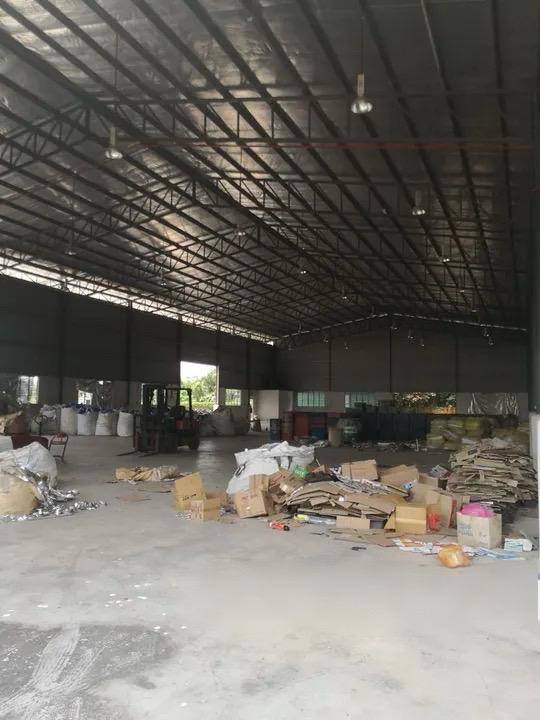 Ulu Tiram — 2 lot Link Bungalow Factory for Sale — photo 2