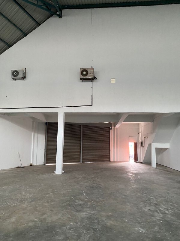 Kulai — 1.5 Storey Terrace Factory for Sale — photo 6