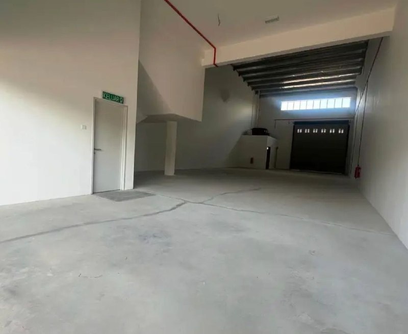 Empire Park, Jalan Embayar, Kulai — 1.5-storey terrace factory for Rent — photo 3