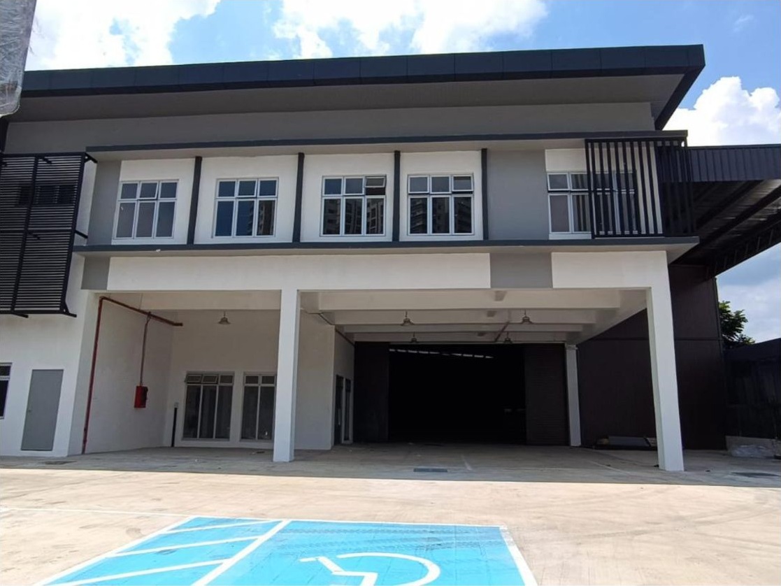 Factory for Sale or Rent in Permas — 20,000 sq ft Land