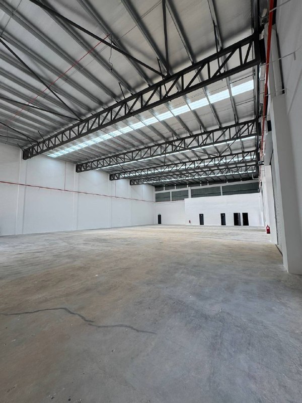 EBP 1 phase 3 Tebrau — Semi-detached factory for Sale or Rent — photo 1
