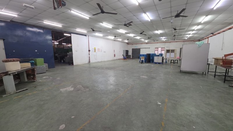 Benut — Single Storey Factory for Rent — photo 5