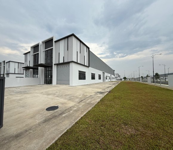 Eco Business Park Phase 3, Dato Onn — Corner Cluster Factory for Rent (13,000 sqft land) — photo 1