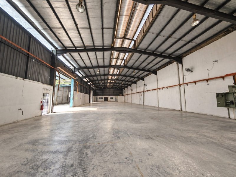 Kawasan Perindustrian Senai (Jalan Cyber 2) — 1.5 Storey Detached Factory for Sale or Rent