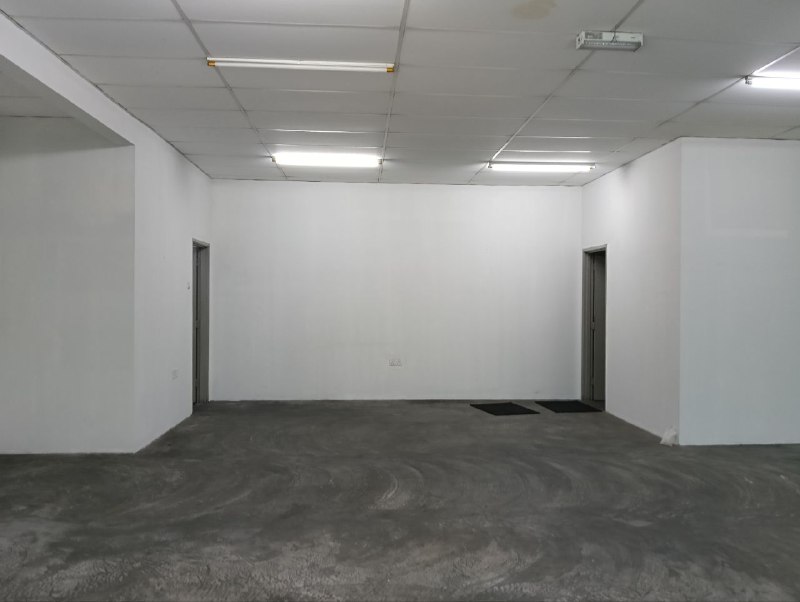 Tmn Perindustrian Tropika ( Desa Cemerlang ) — Single Storey Cluster Semi D with 2 storey office block for Rent — photo 6