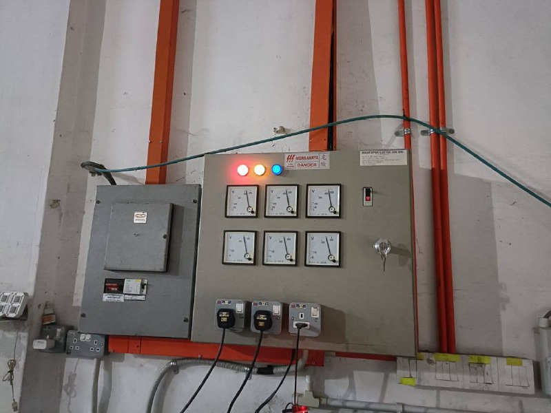 Kulai — 1.5 Storey Semi-D Factory for Sale — photo 2