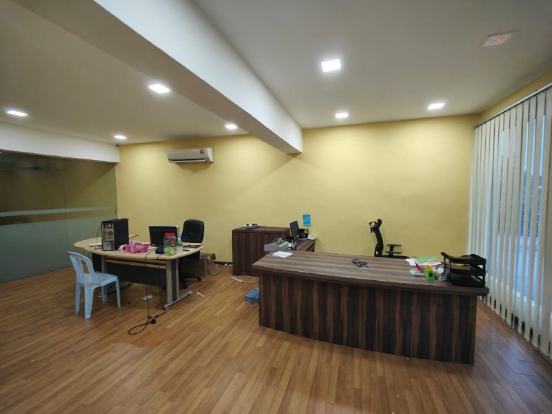 Kawasan Perindustrian Tanah Tampoi (Jalan Kempas) — 3 Storey Terrace Factory for Sale — photo 4