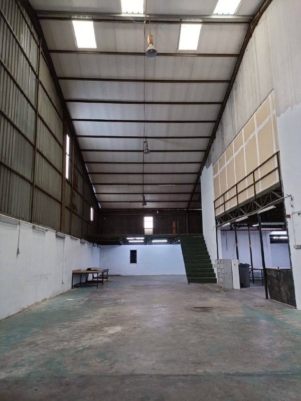 Desa Cemerlang — Warehouse for Rent — photo 2