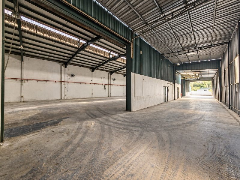Kawasan Perindustrian Senai (Jalan Cyber 2) — 1.5 Storey Detached Factory for Sale or Rent — photo 4