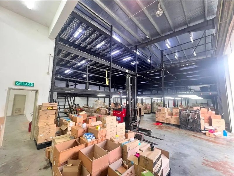 Desa Cemerlang — 2 Storey Cluster Factory for Sale — photo 2